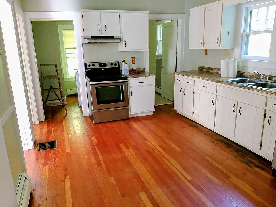 1st image of 69 Acorn Hill Rd