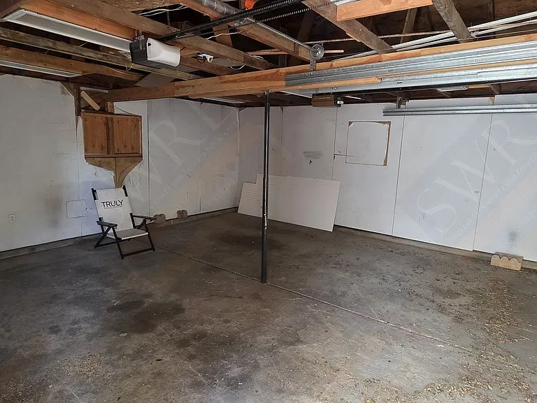 816 Walnut St — Photo 16
