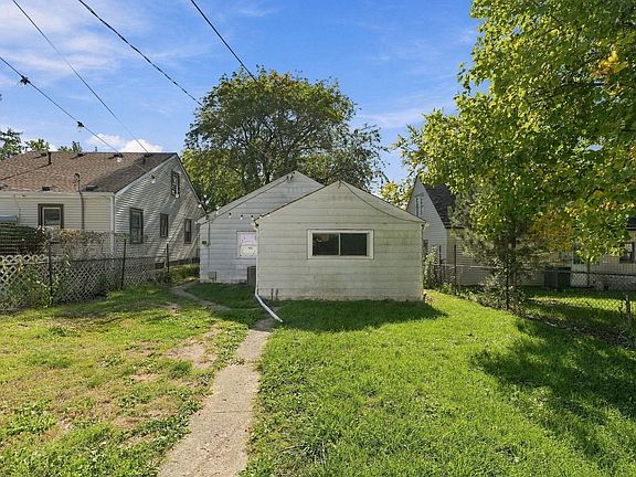 4th image of 2317 Charlotte Ave