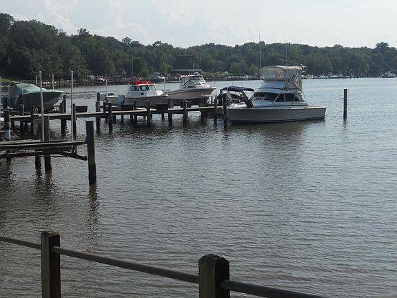 Boat slips available