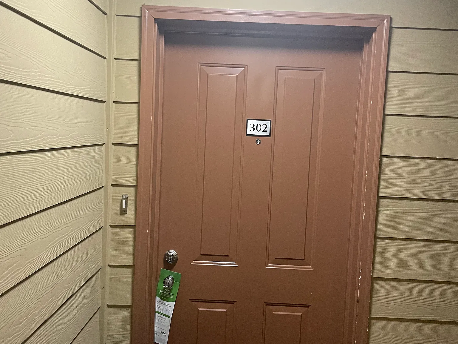 3 bed, 1100 sqft, $4,000 — Photo 1