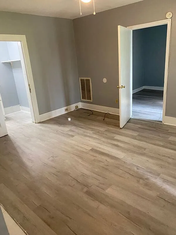 2 bed, 1.0 bath, 1000 sqft, $900 — Photo 3