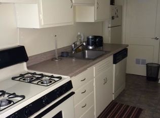 1211 W 45th St APT 2E, Kansas City, MO 64111