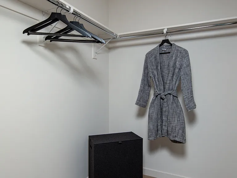 ARQ — Photo 24