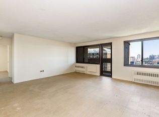 77 Fulton St APT 26C, New York, NY 10038