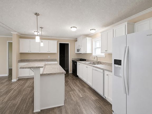 3rd image of 2445 Columbus Lancaster Rd NW #11
