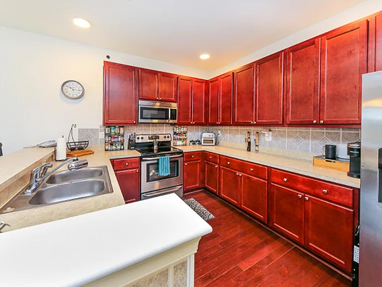 2650 Leytonstone Dr — Photo 6