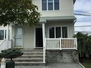 19 Ithaca St, Staten Island, NY 10306