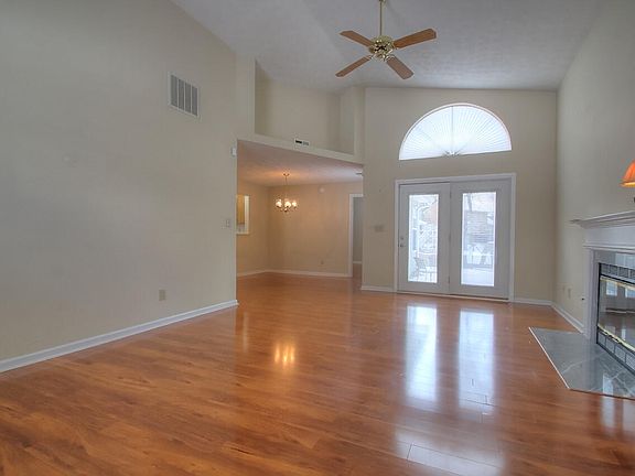 3rd image of 4224 Southmoor Park