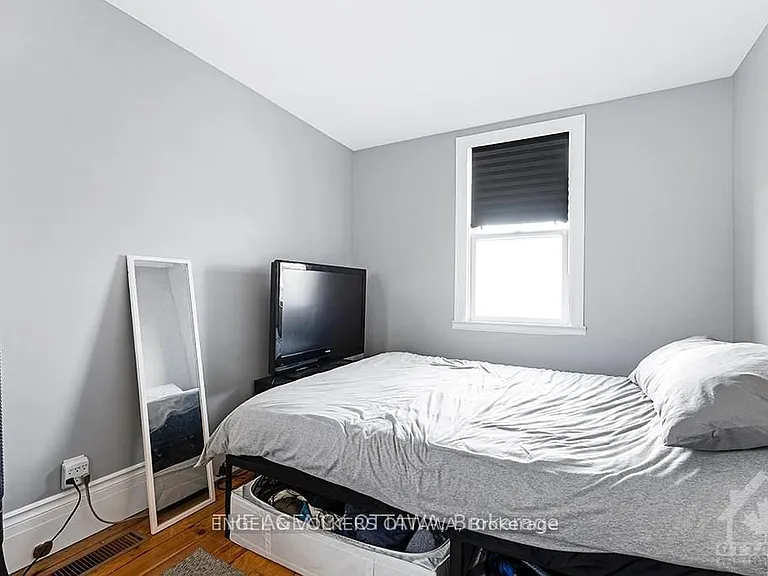 139 Reserve St S #B — Photo 8