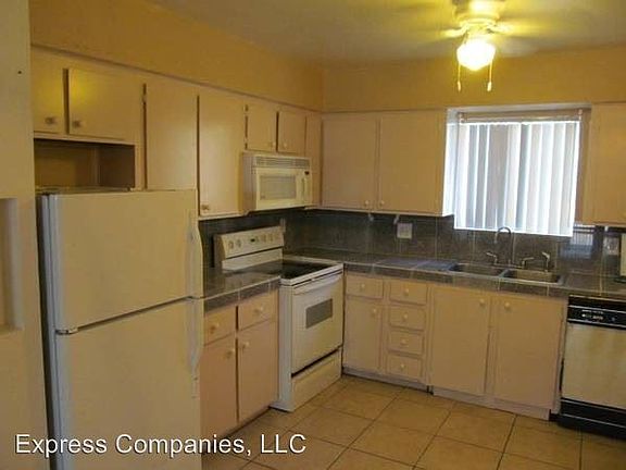 3rd image of 465 W Ivyglen St APT 134