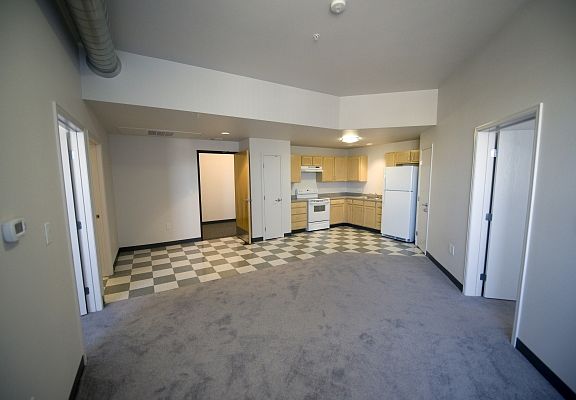2nd image of 3440 Park Ave W #2c8e6f2b7