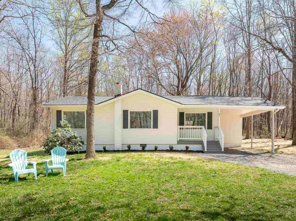 46 Marys Ln, Waynesboro, VA 22980