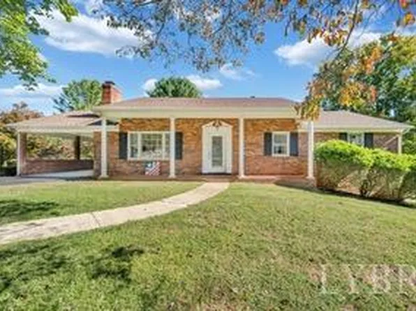 16 Wellington Dr, Lynchburg, VA 24502