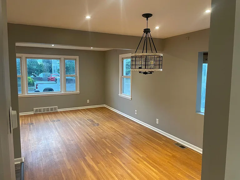 55 Yarmouth Rd — Photo 7