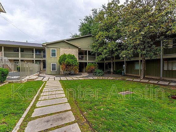 2nd image of 2303 E Side Dr APT 212