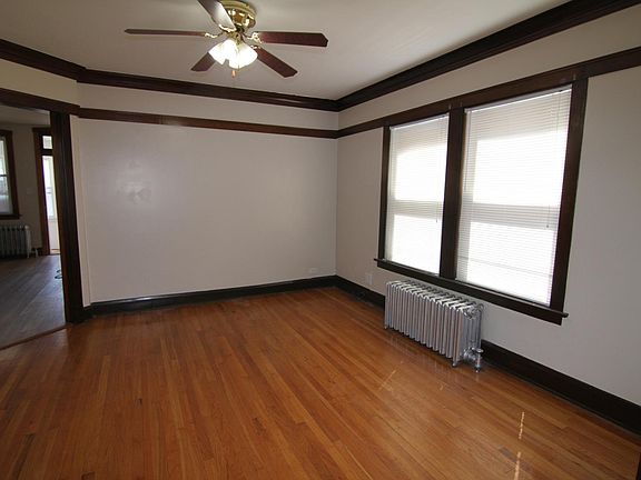 3rd image of 3019 N Keating Ave #2