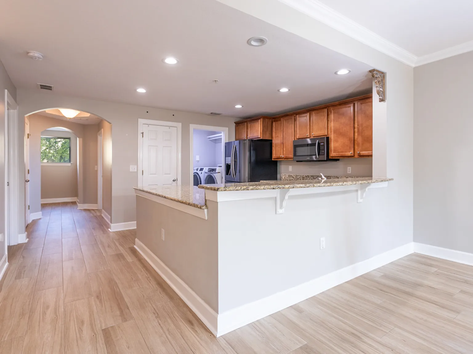 3 bed, 1804 sqft, $2,450 — Photo 4