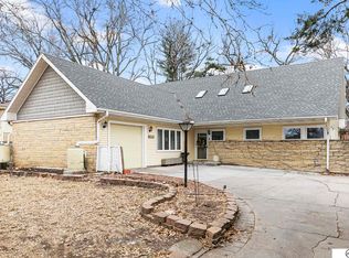 5625 Lenox Ave, Lincoln, NE 68510