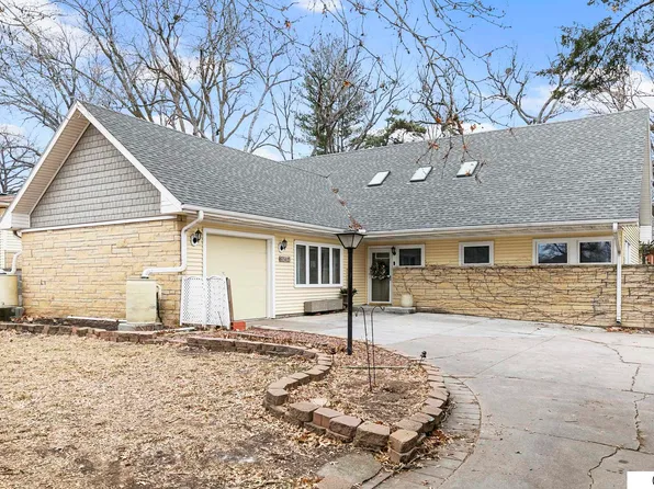 5625 Lenox Ave, Lincoln, NE 68510
