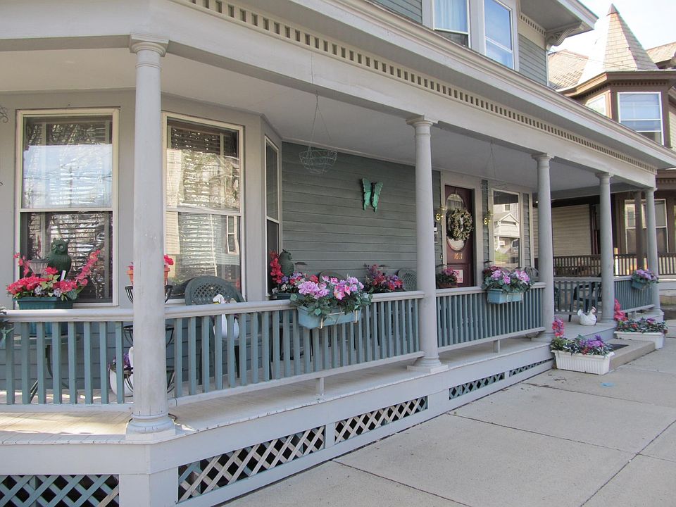 Front Entrance to Apartment
