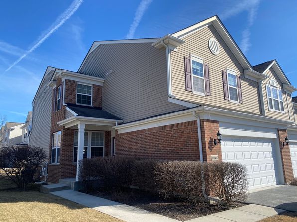10S417 Carrington Cir