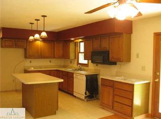 8885 W Butterfield Hwy, Bellevue, MI 49021