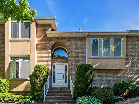 2nd image of 166 La Quinta Court
