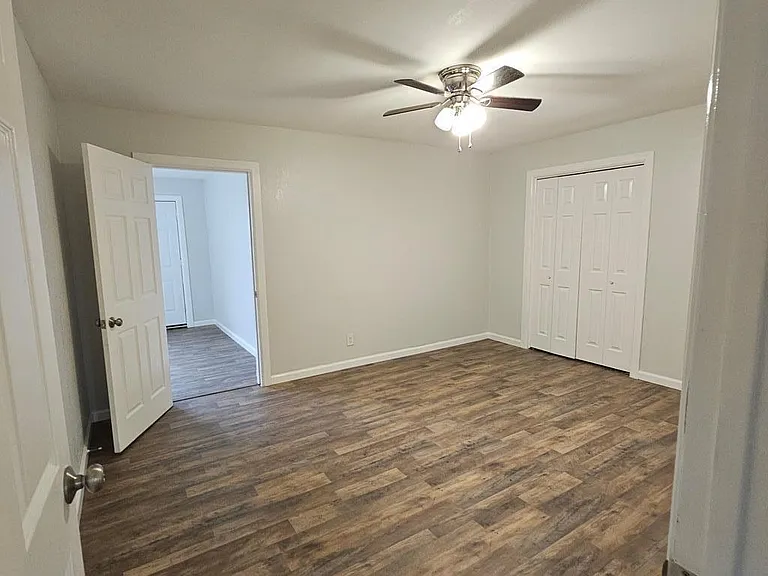 14 Laura Ln — Photo 23