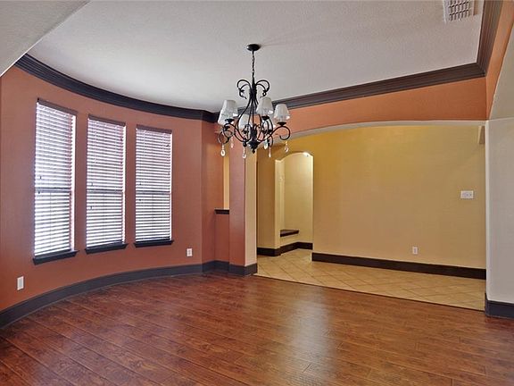 3rd image of 3027 Trevino