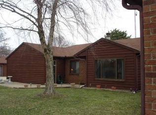 2607 Heritage Dr, Champaign, IL