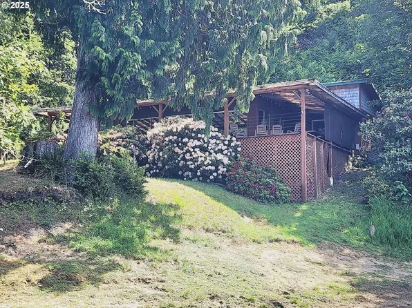 747 N Tenmile Lk, Lakeside, OR 97449