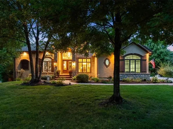16860 S Highland Rdg, Belton, MO 64012