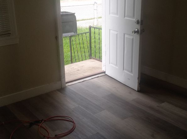 7816 Vanderkloot Ave