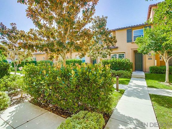 3rd image of 17022 Calle Trevino Unit 4