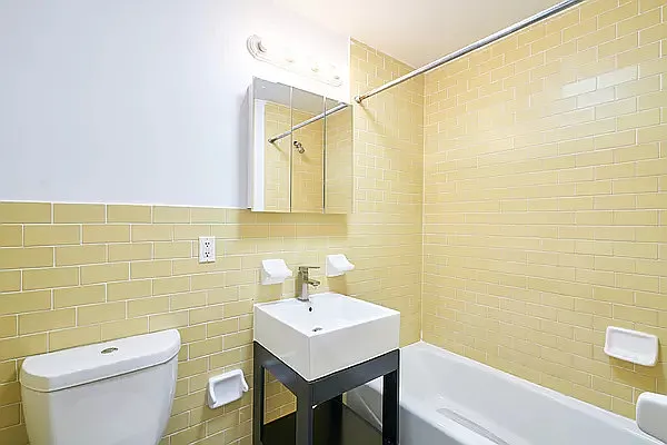 Rented by Green Leaf Management, LLC | media 9