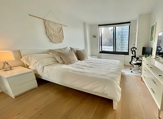 Rented by Corcoran | media 12