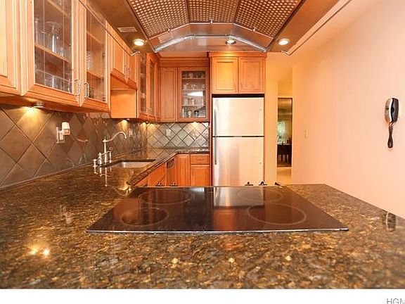 5th image of 193 Sierra Vista Ln