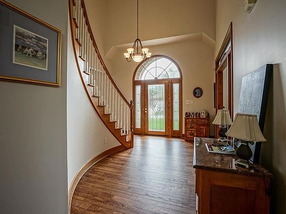 4th image of 266 Ashbourne Dr