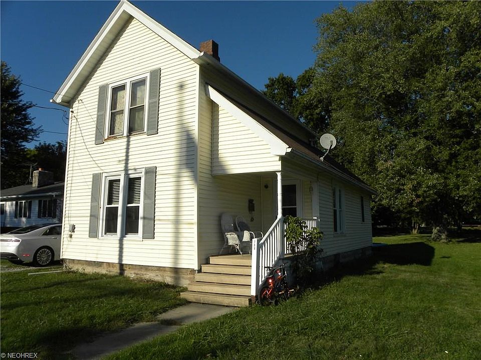 1st image of 788 Huron St