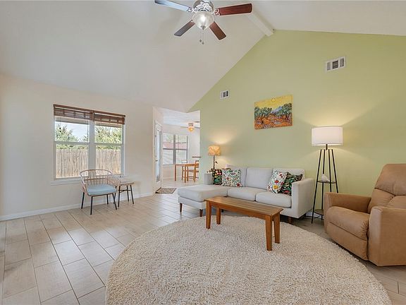 4th image of 501 Riggs St