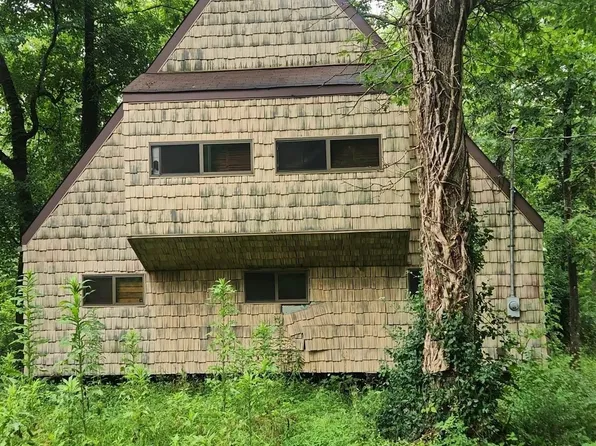 55 Shadowbrook Cir, Boaz, AL 35956