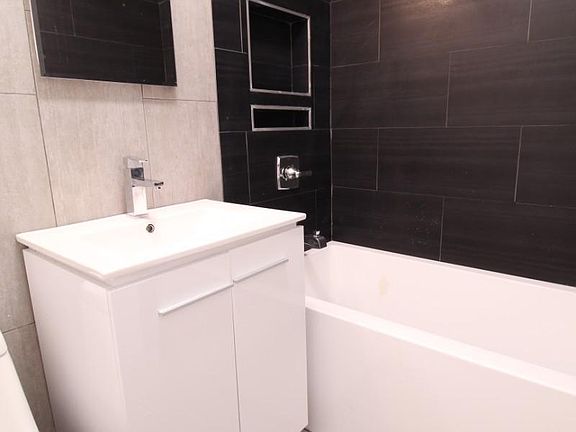 4th image of 4140 Denman St APT 4F