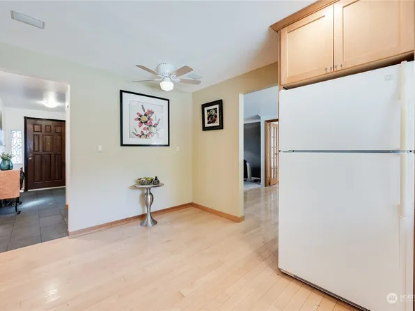 14121 117th Pl NE, Kirkland, WA 98034