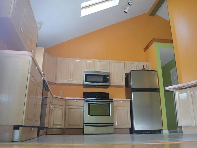 777 Evergreen Ave — Photo 4