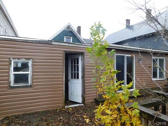 2nd image of 7 Danube St