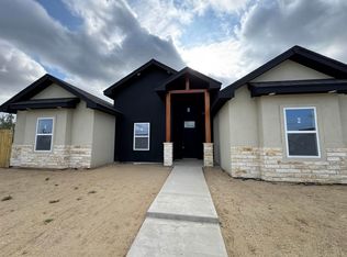 2138 Sunset Dr, Zapata, TX 78076