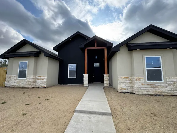 2138 Sunset Dr, Zapata, TX 78076