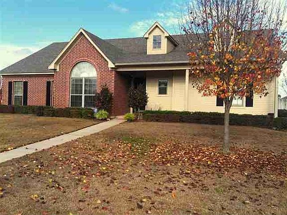 3rd image of 7501 Palisades Dr