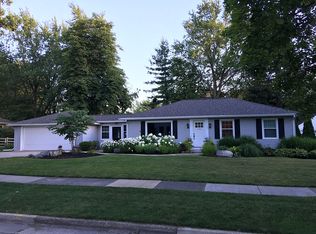 1065 Idema Dr SE, East Grand Rapids, MI